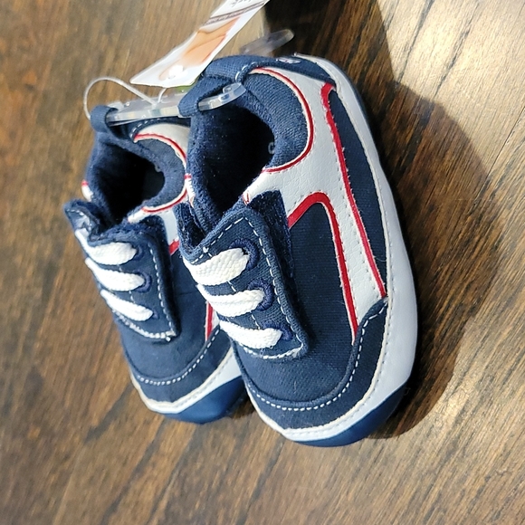 Carter's shoes - Picture 3 of 3